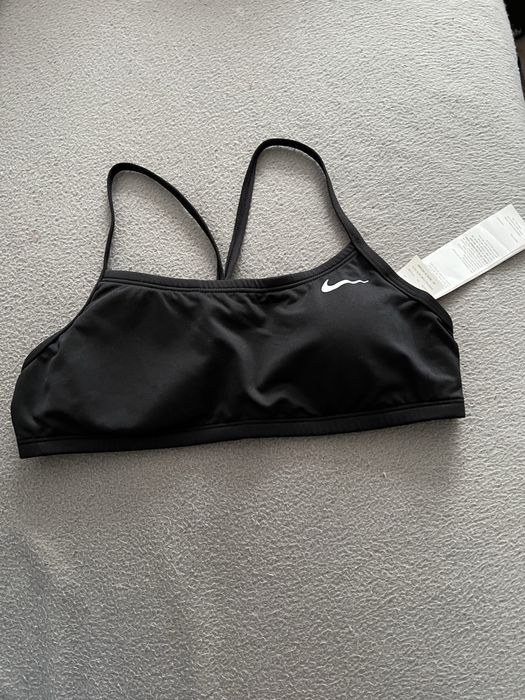 Бюстие NIKE подходящо за спорт