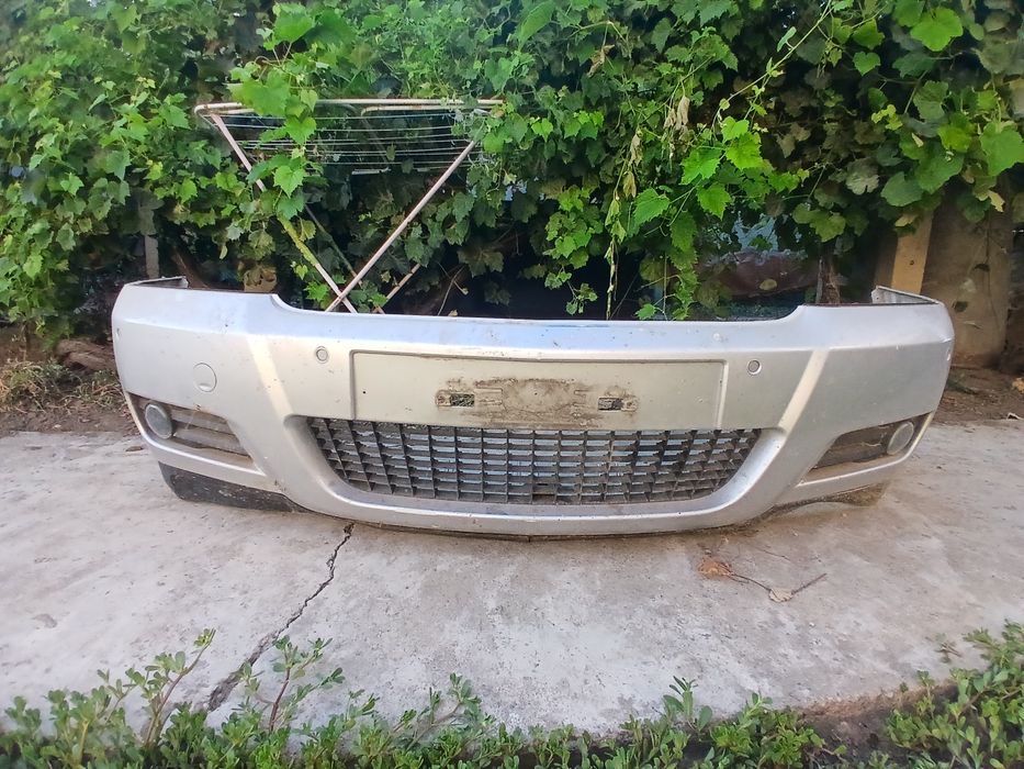 Bara față, Opel Vectra C GTS