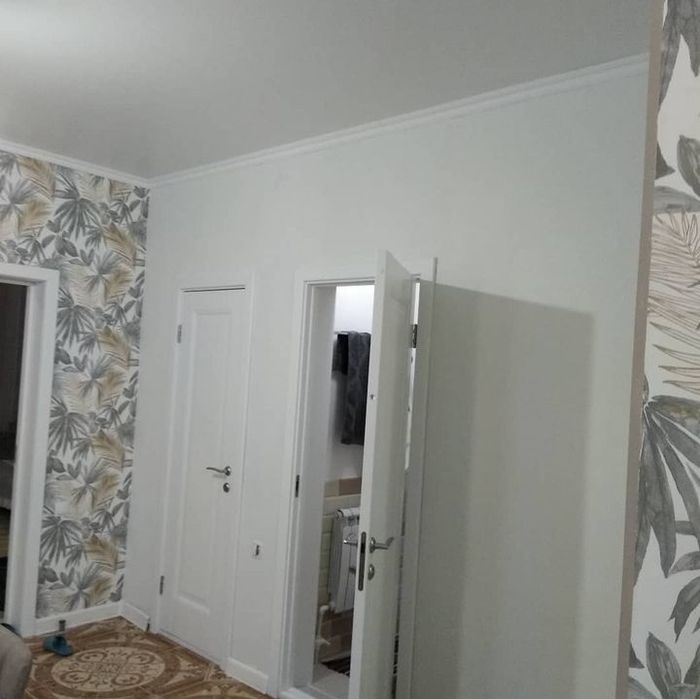 Поклеика обоев ...