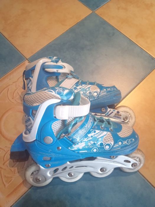 Продам роликовые коньки