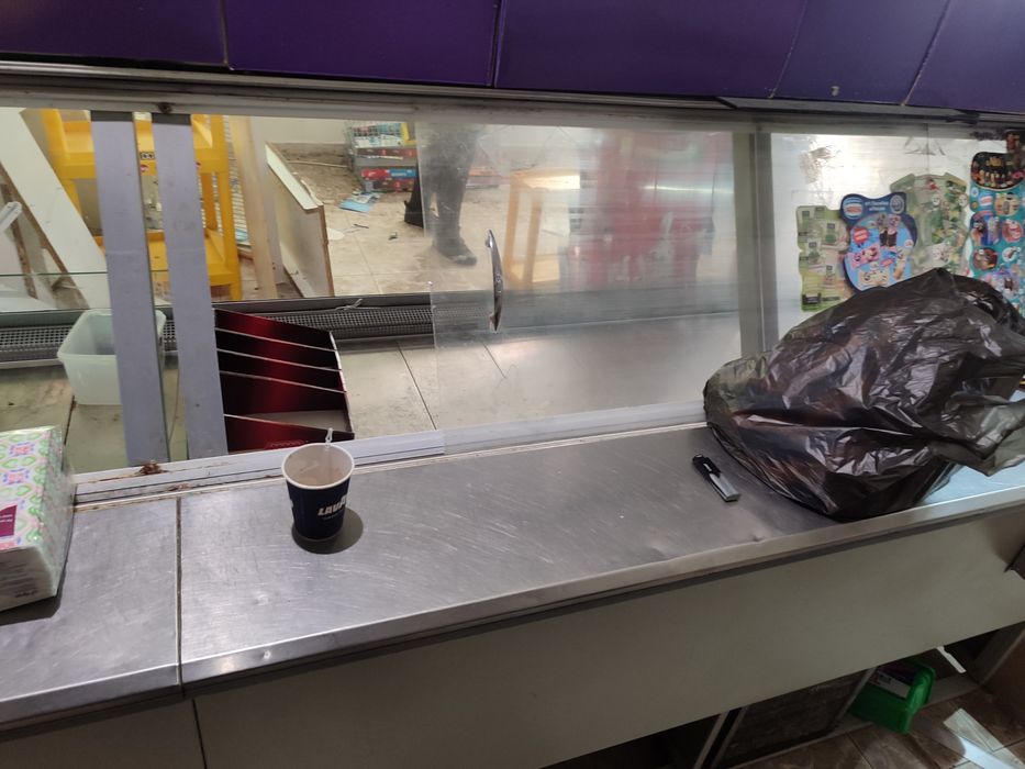 Хладилна витрина