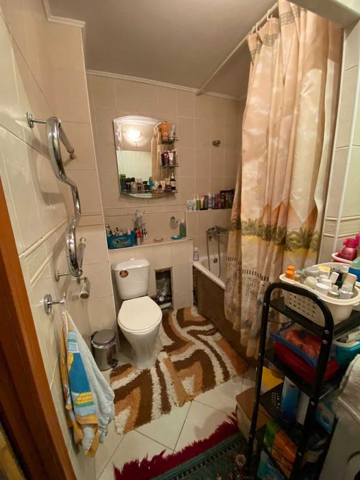 Продам трехкомнатную квартиру