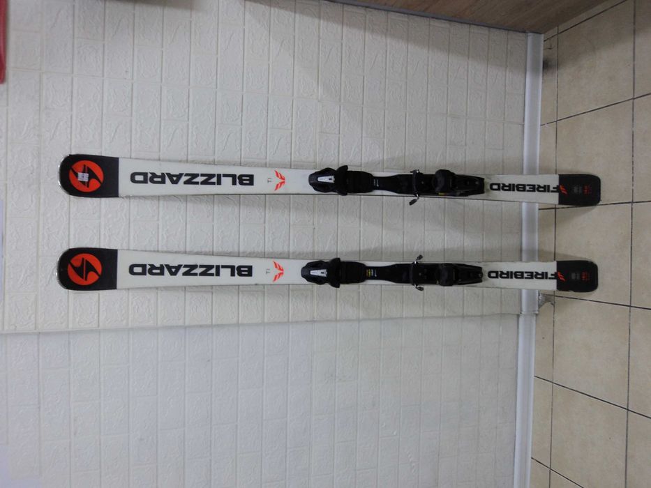 Не новые горные лыжи BLIZZARD м-ль FIREBIRD Ti 160 см с кр ELAN ESP10