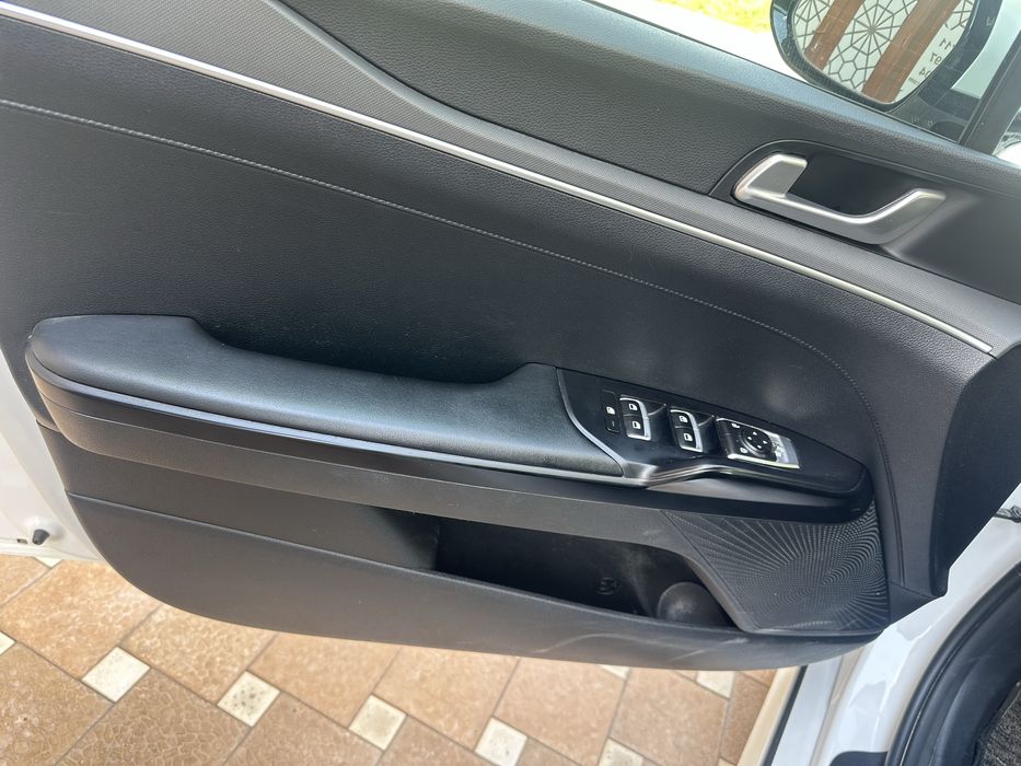 Kia K5 Tozza sotiladi
