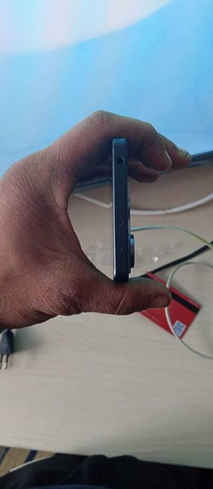 Vînd redmi 13 pro 5g