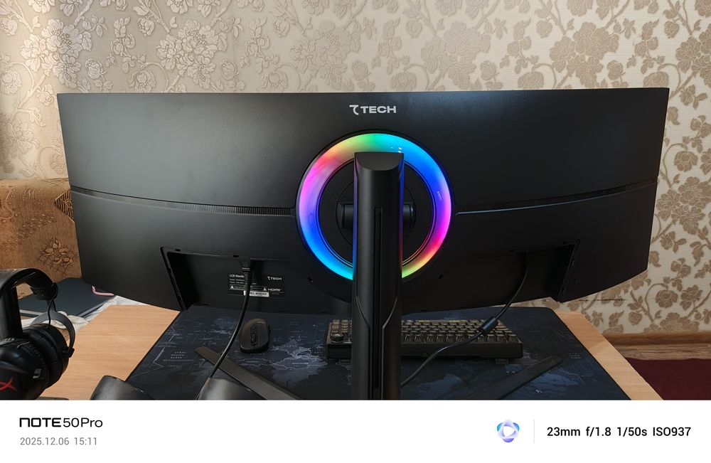 i7-14700KF 64GB RTX 5070 49" 240Hz Monitor