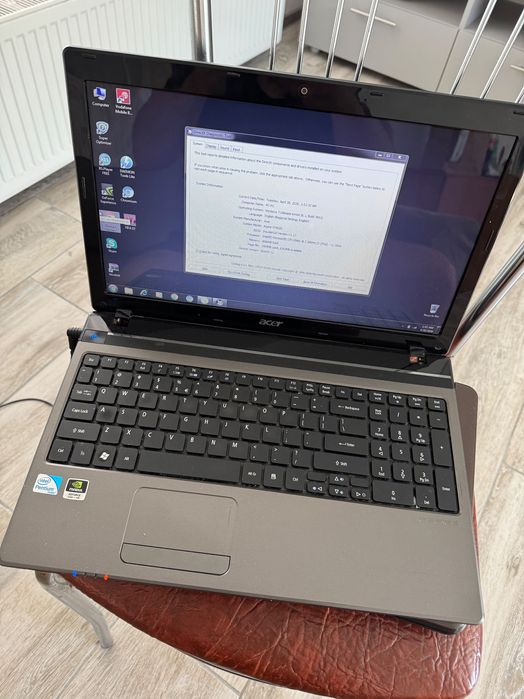 Vând laptop acer