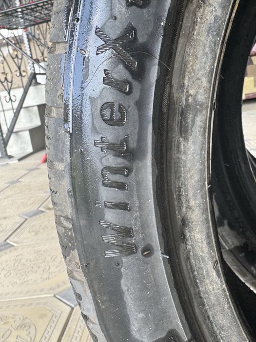 Зимние Шины 215/45R17