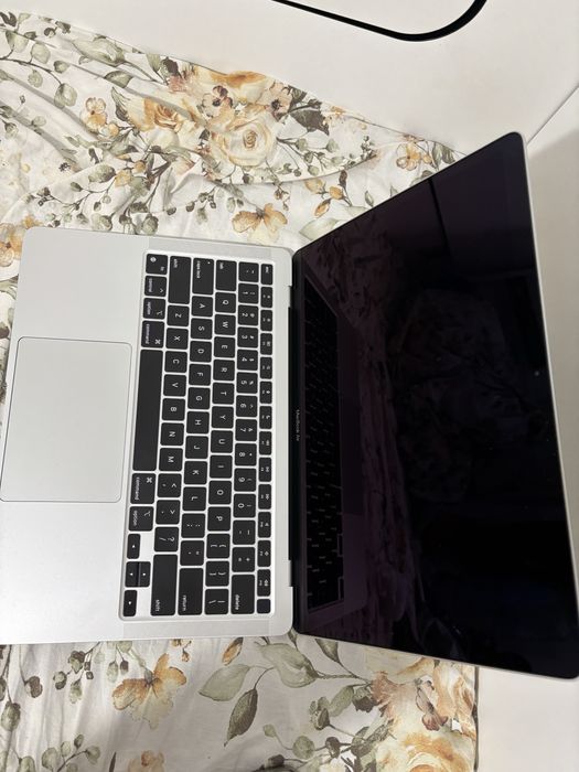 macbook(макбук)М1
