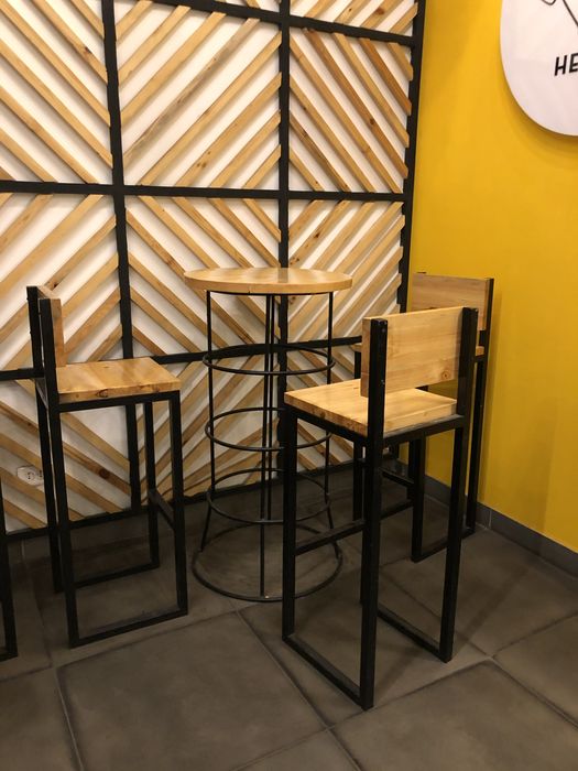 Барный  стол , барные сутлья