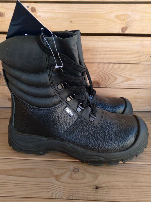 Продам новые кожаные ботинки DAPRO