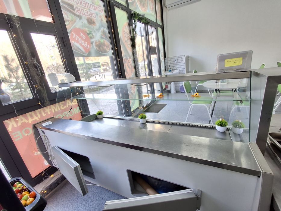 Витринный холодильник