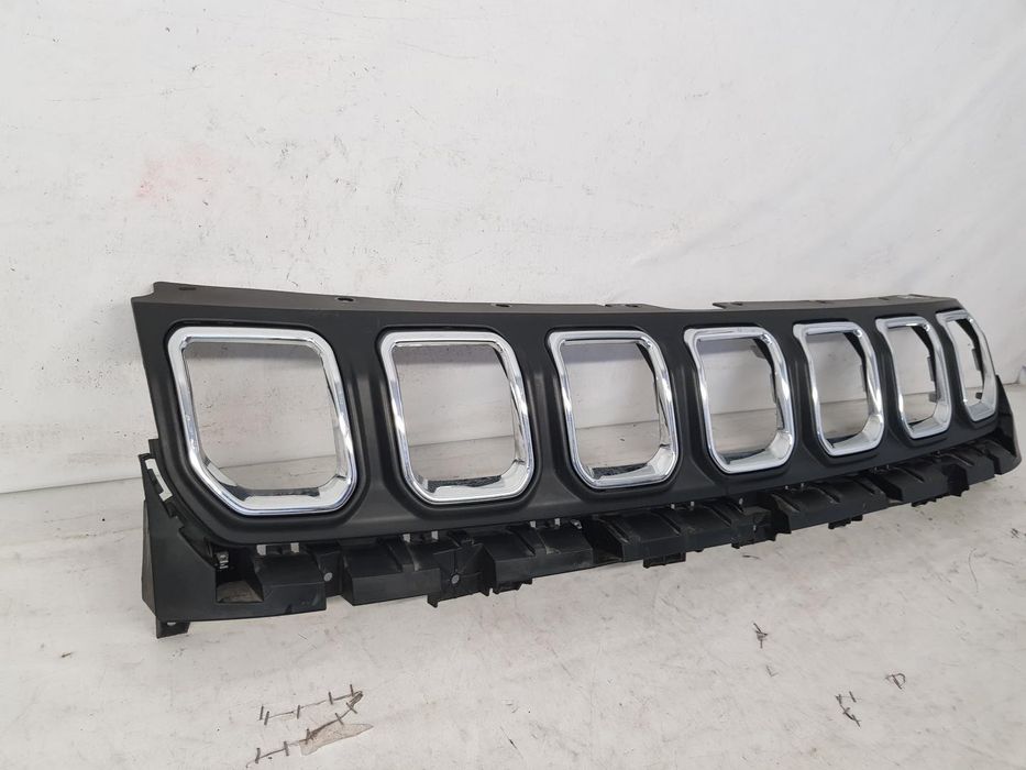 Grila radiator Jeep Compass dupa 2021