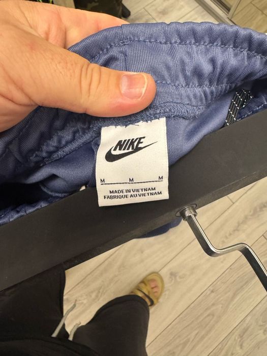 Pantaloni nike air max mărimea L și xl