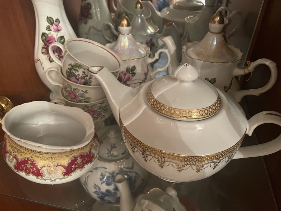 Керамические чайники и хрусталь