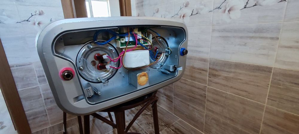 Бойлер ARISTON VLS EVO Plus 100 EU