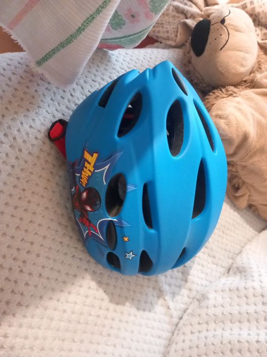 Детска велосипедна каска