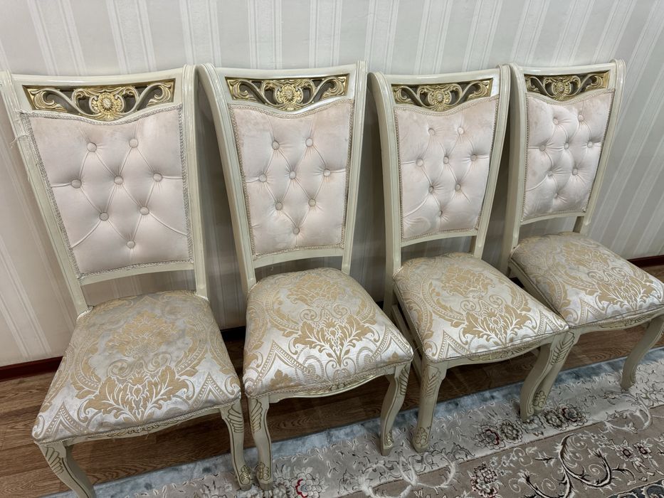 Продаются стулья недорого