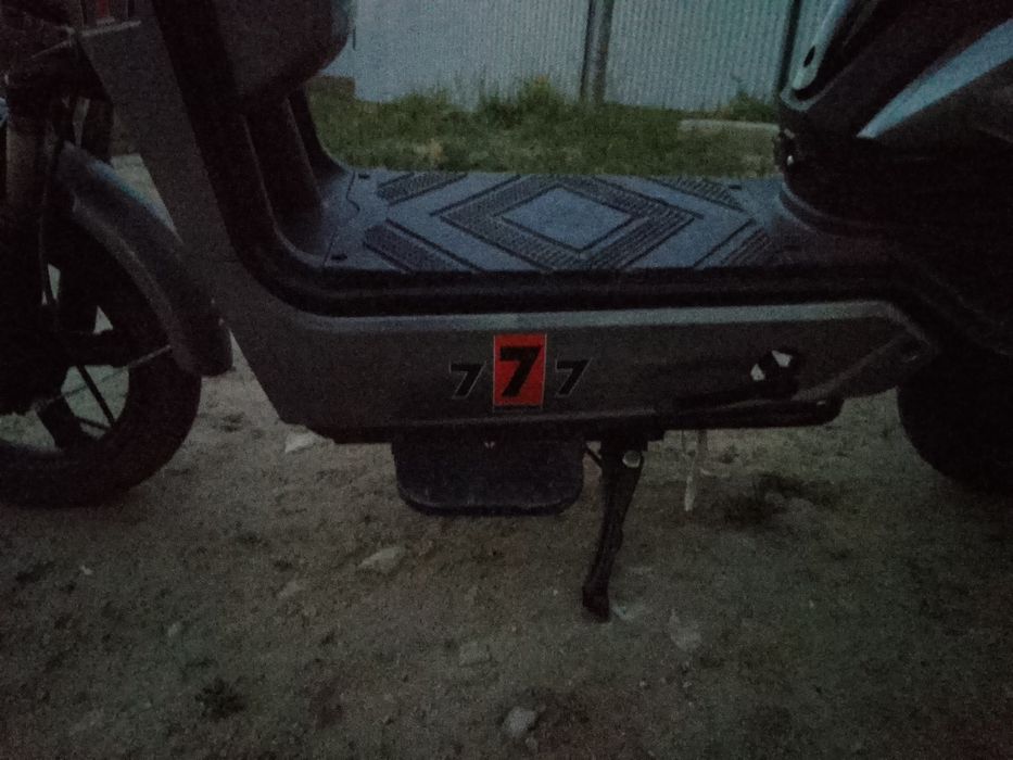 Электроскутер 777