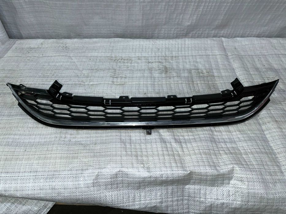 Решётка радиатора нижняя Honda CR-V RE рестайл 10- оригинал из Японии