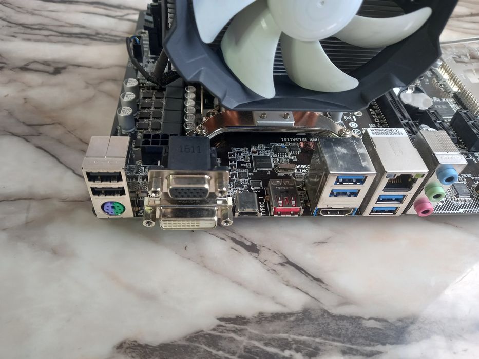 Дънна платка GIGABYTE GA-B150M-DS3P+ Intel® Core i7-7700+8gb lga 1151