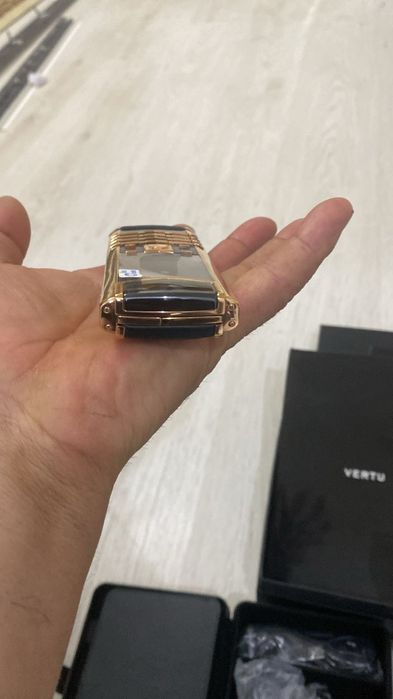 VERTU  жаңа ұсталмаған