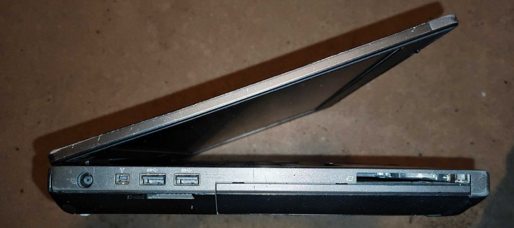 Laptop  Hp Celeron B840 6gb ddr3 dspy 14inch