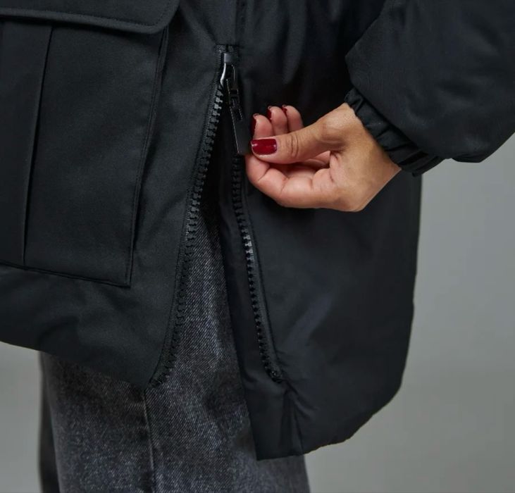 Продам женскую куртку