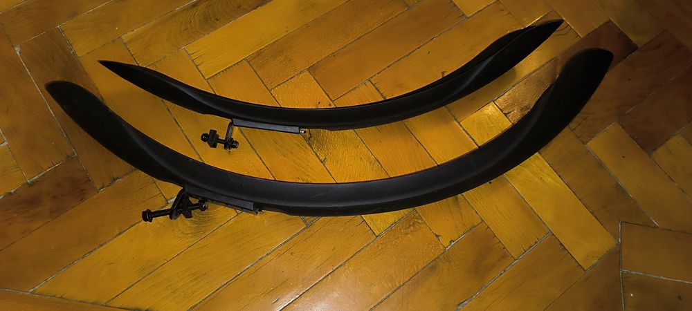 Vând aparatori roti biciclete