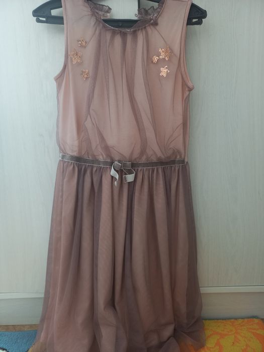 Продам платье на девочку