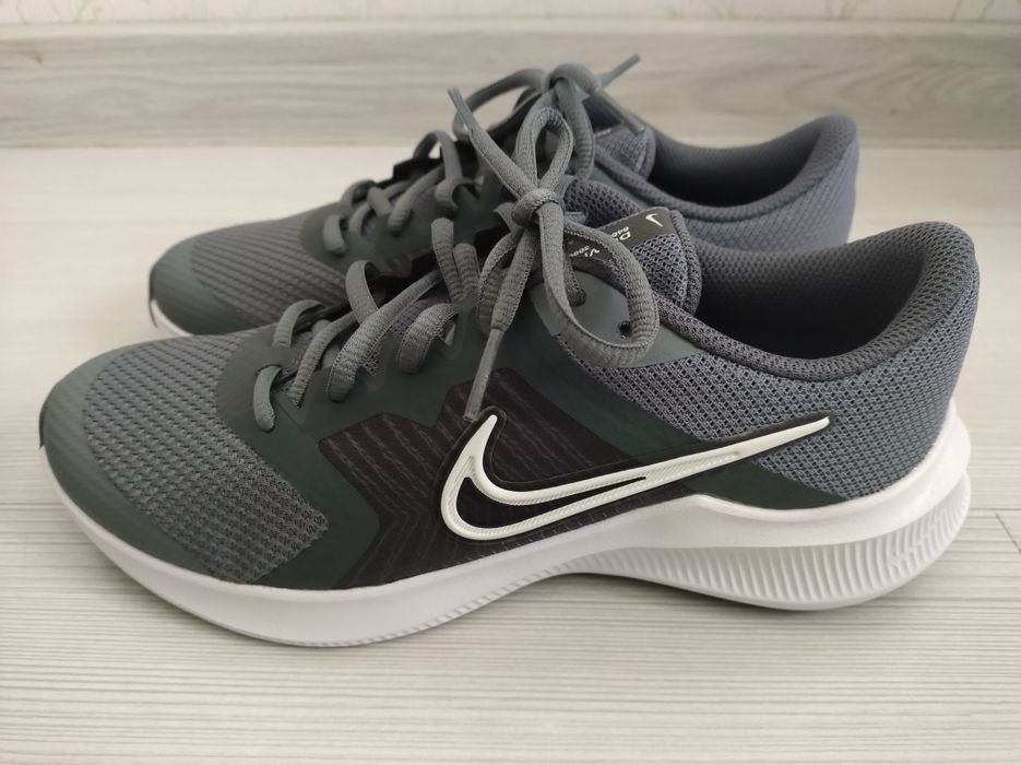 Нови детски маратонки NIKE, размер 36.5