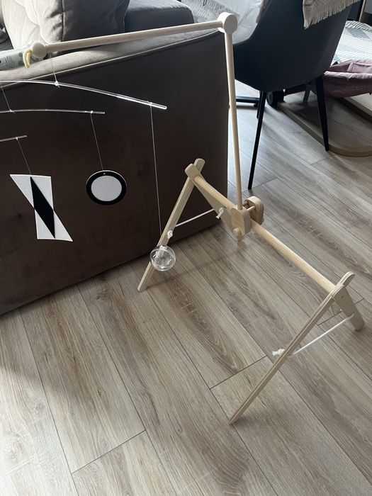 Стойка монтессори с держателем