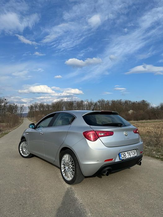 Vând Alfa Romeo Giulietta 2.0,170 2010