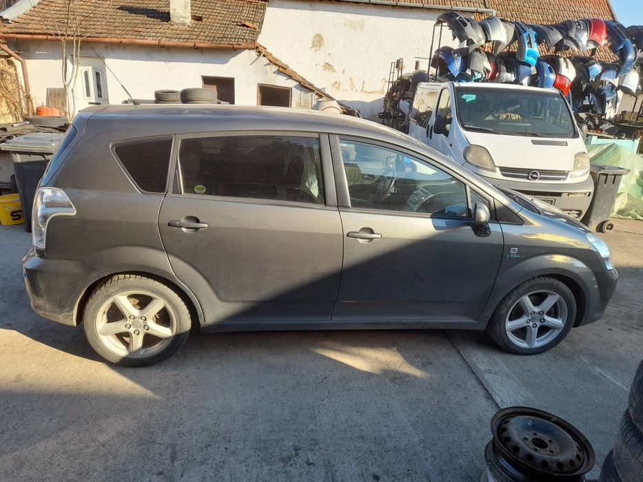 Usa/usi stanga/dreapta Toyota Corolla Verso