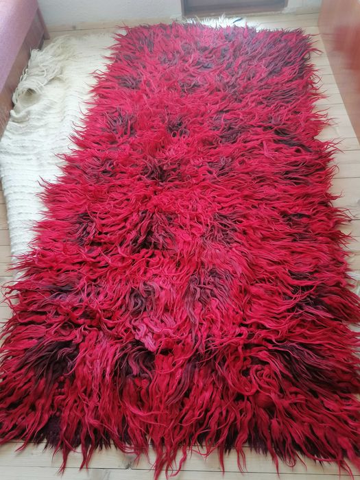 Продавам традиционни родопски халища