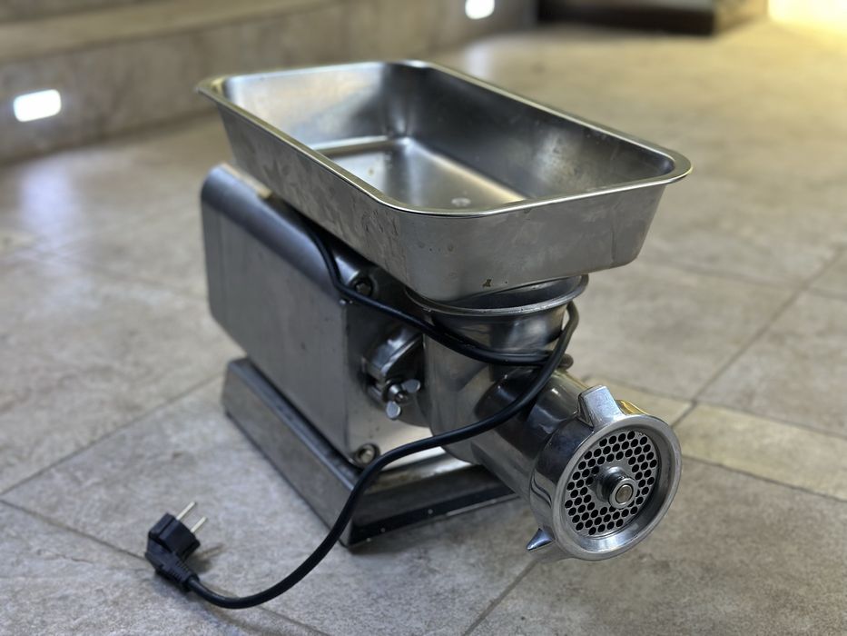 Мясорубка TW-22