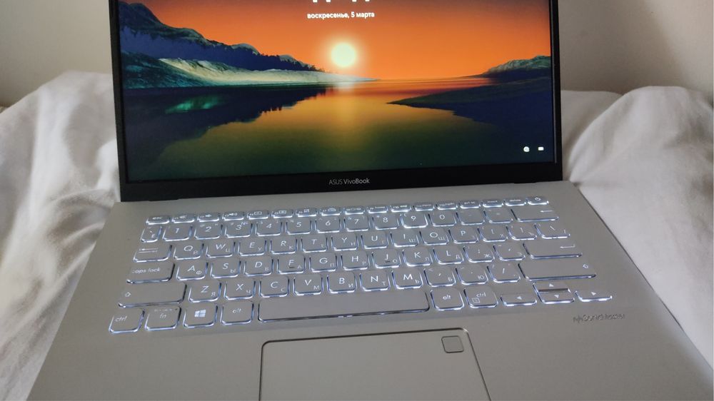 Asus Vivobook 14