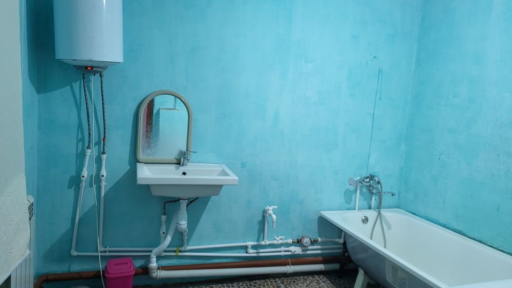 Частный дом, Дамба