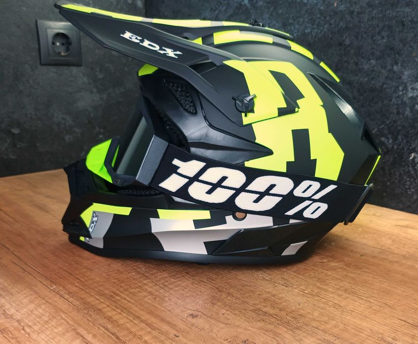 Каска шлем за мотокрос, колело (велосипед), скутер, тротинетка