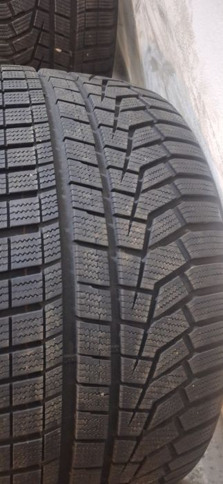 285 30 r22 iarna 7mm Hankook
