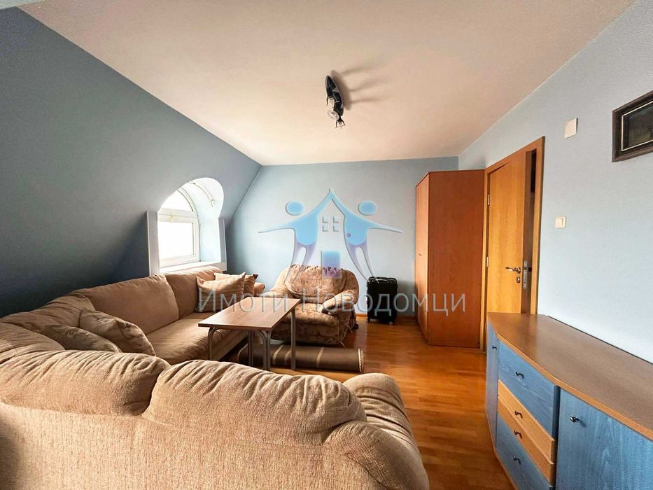 Продава се Тристаен апартамент в Шумен, Пазара - 100 кв.м за 459 €/кв.м - Снимка #2