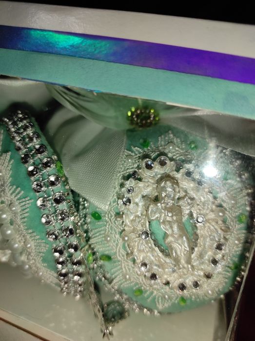 Новогодние шары на елку