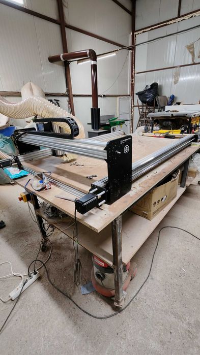 CNC 150/100cm cu spindle(Freza) 2,2kw racire aer folosit 9 luni