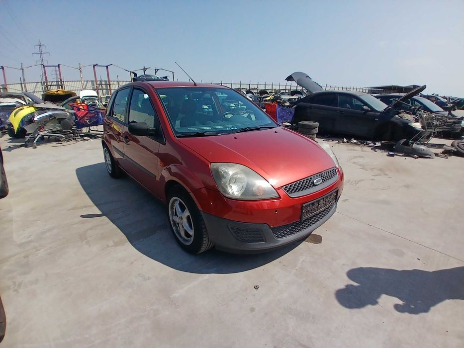 Dezmembrez ford fiesta