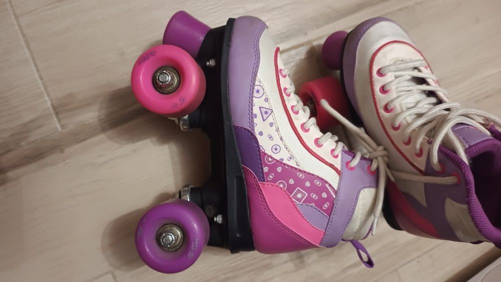 Ролкови кънки номер 34