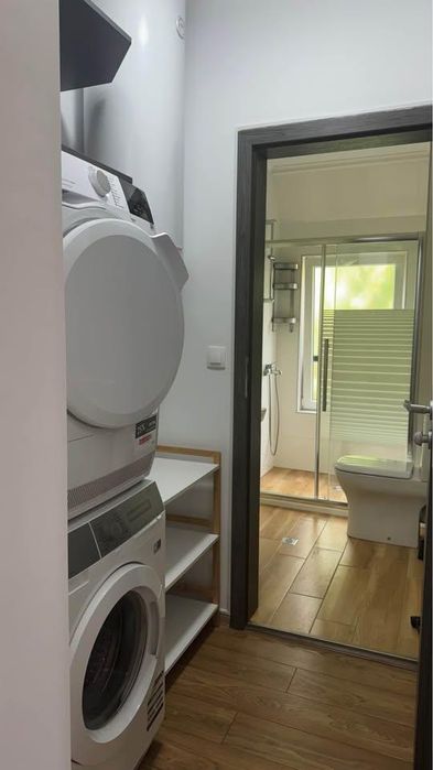 Дава се под наем Тристаен апартамент в Варна, Център - 89 кв.м за 800 € - Снимка #1