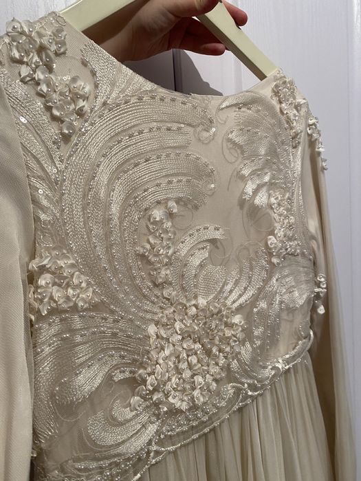 Платье вечернее