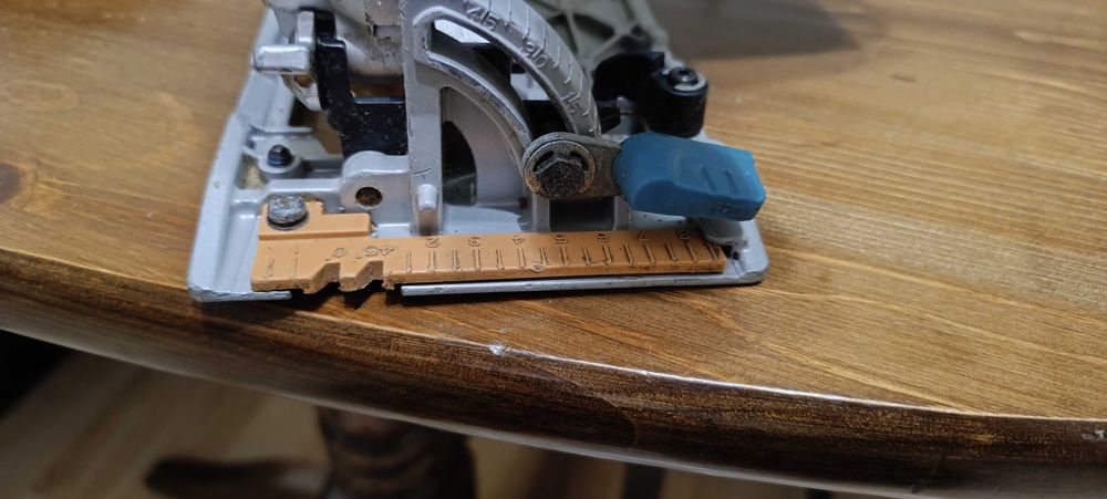 Makita DHS710 Ръчен циркуляр