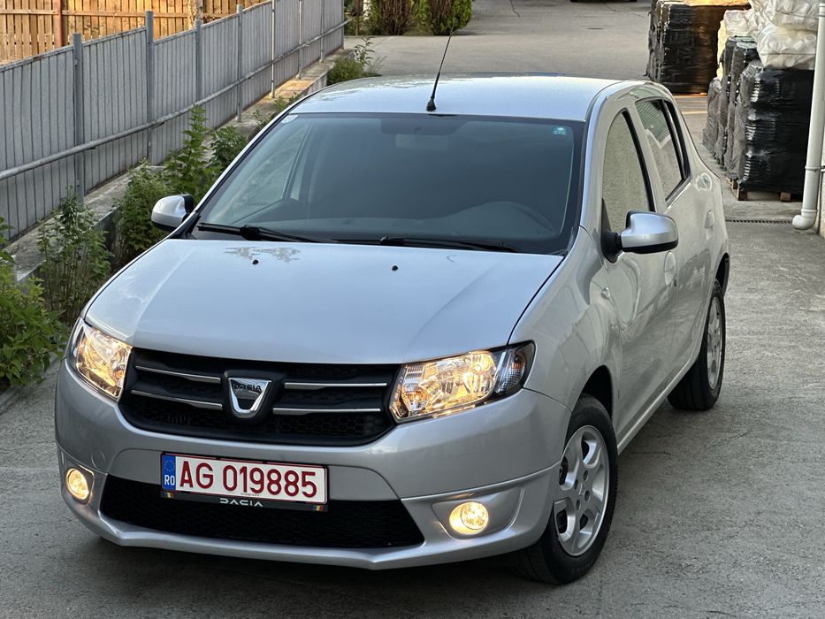 Dacia Sandero 1.5 DCI , 90 cp , Prestige*Istoric service*Mecanică nouă față *Ac*Jante*Oglinzi electrice*Geamuri electrice*