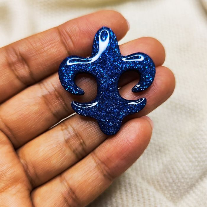 Брошь в национальном стиле